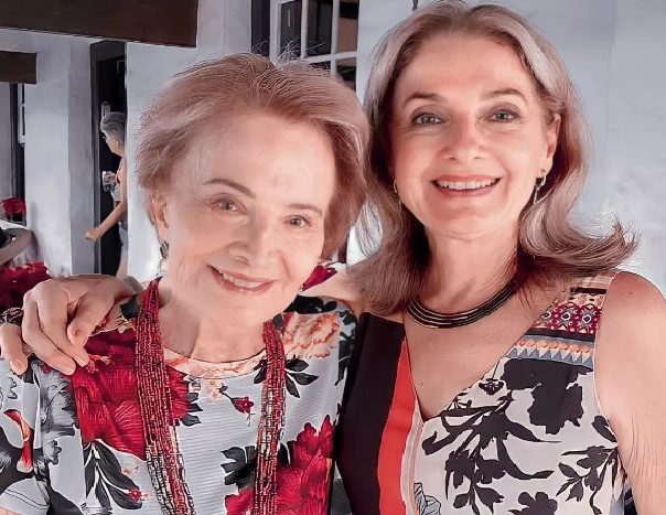 Glória Menezes e sua filha Maria Amélia Brito. Foto: Instagram. 